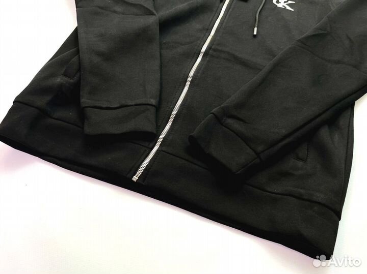 Спортивные костюмы Calvin Klein