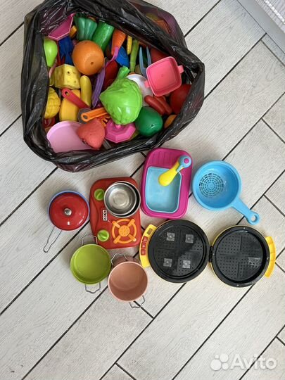 Игрушки для деткой кухни