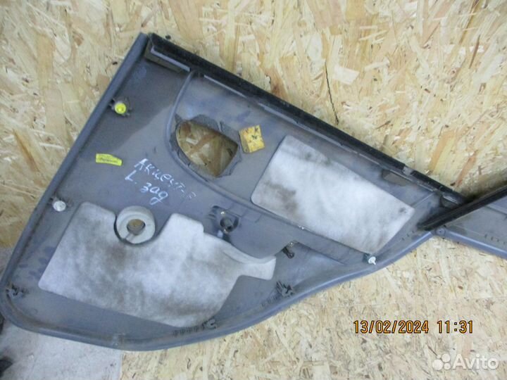 Обшивка двери задняя Хендай Акцент