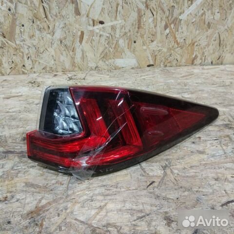 Фонарь правый Lexus Rx 4