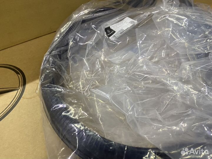 Уплотнитель моторного отсека Mercedes W447 V447