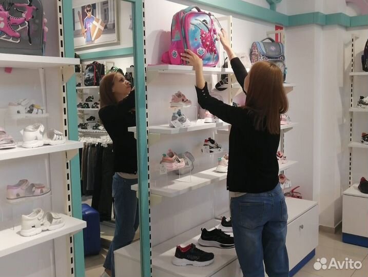 Продавец в ТЦ Oz Молл