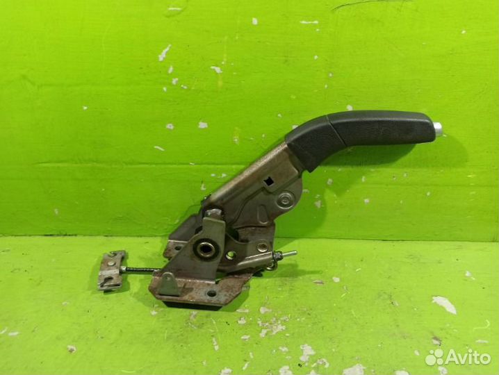 Рычаг стояночного тормоза Nissan Primera P12 седан