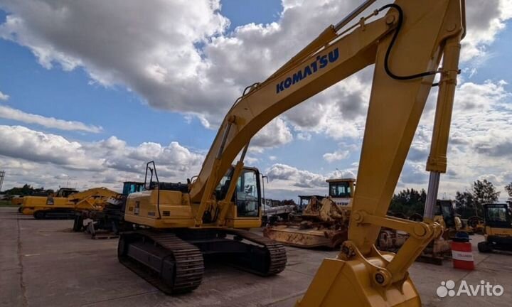 Гусеничный экскаватор Komatsu PC300-8, 2011