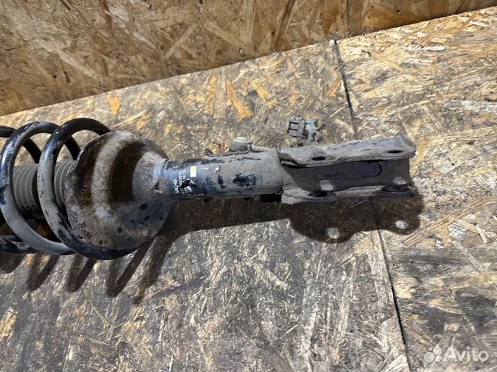 Амортизатор подвески Mercedes Vito 639 2.2 CDI