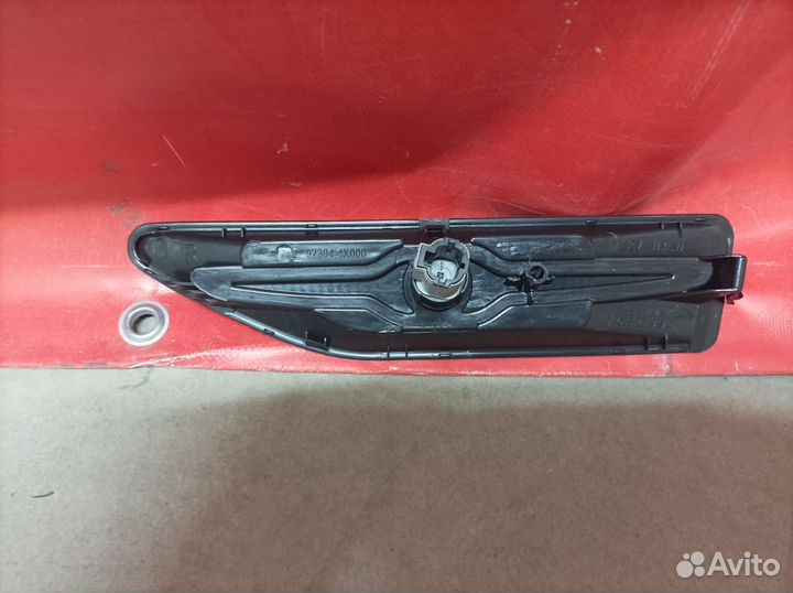 Повторитель в крыло правый Kia Rio 3 QB