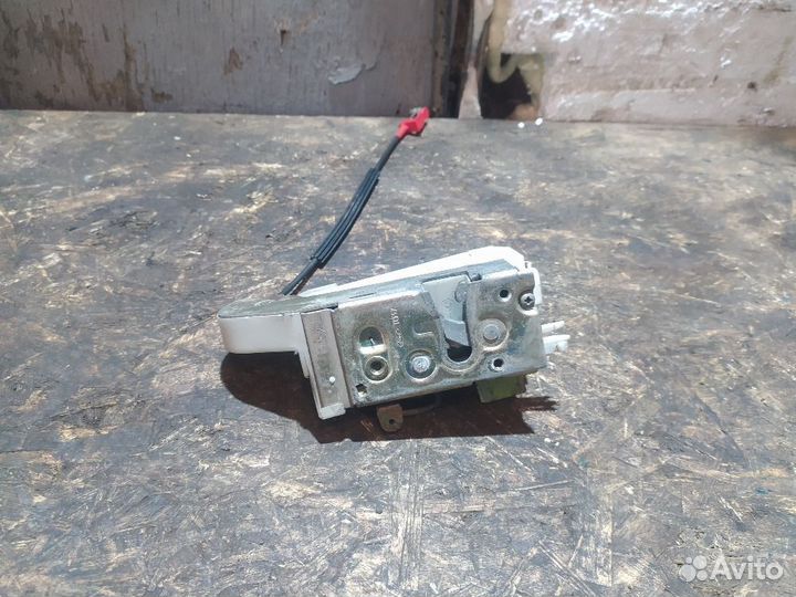 Замок двери передней левой Ford Mondeo I (1993—1996) 1, I, FD