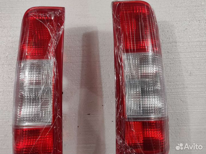 Фонарь задний Мерседес sprinter