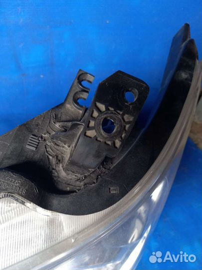 Фара левая Nissan Patrol Y62