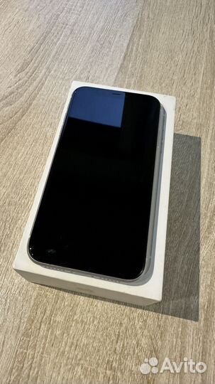 iPhone 11 128