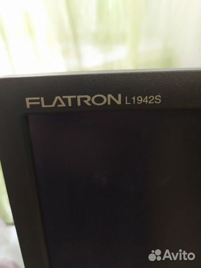 Монитор для компьютера LG L1942S-BF