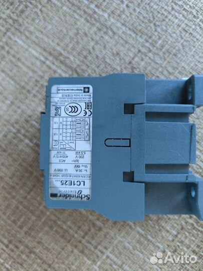 Контактор schneider electric Lc1 e25 10