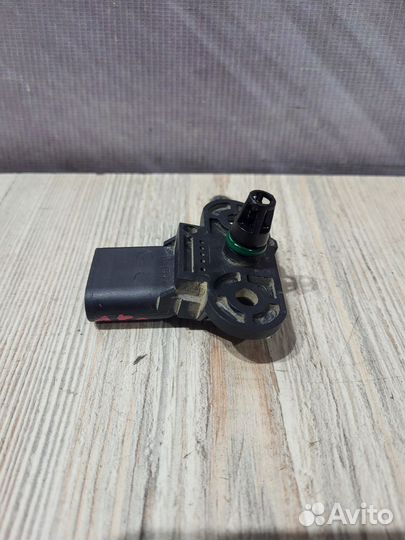 Датчик абсолютного давления воздуха Volkswagen pol