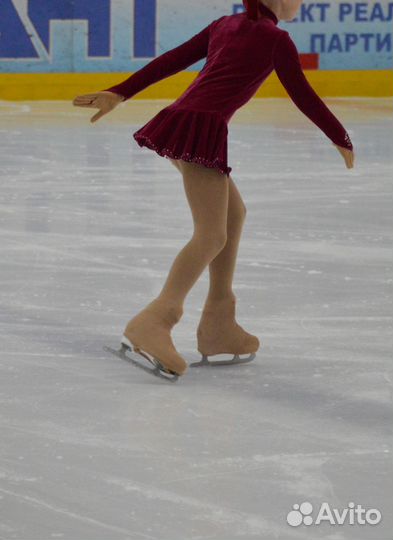 Платье для фигурного катания 134 бархатное бордово