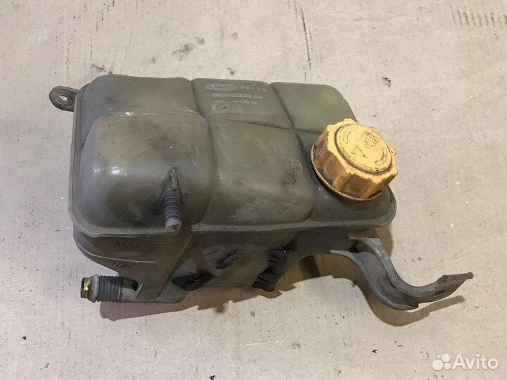 Расширительный бачок Форд Эскорт