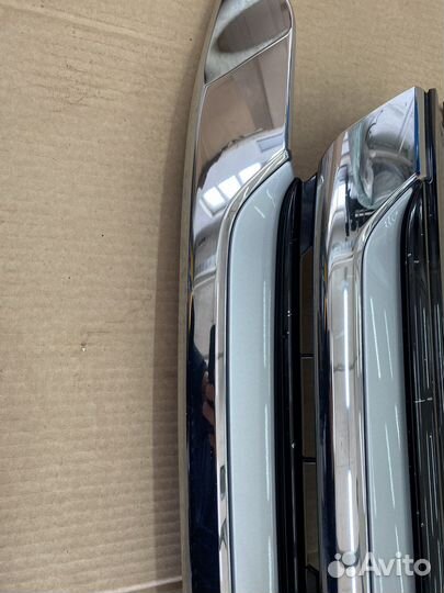 Решетка радиатора Mitsubishi Outlander 7450A992