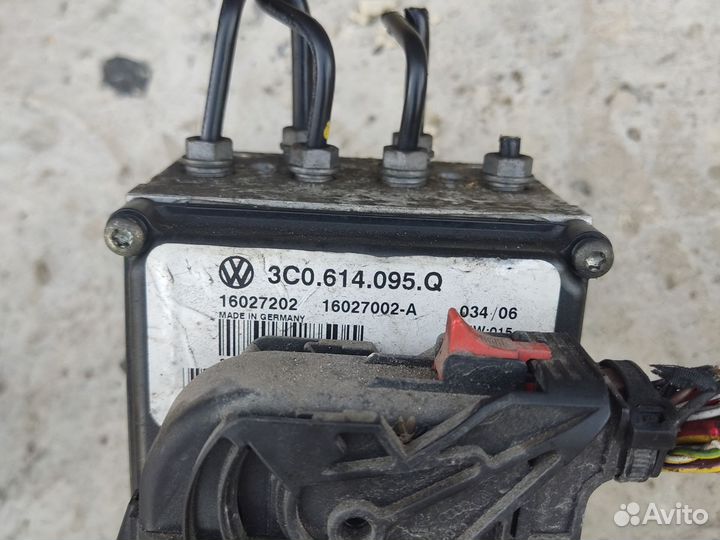 Блок ABS VW Passat B6
