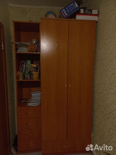 Шкаф