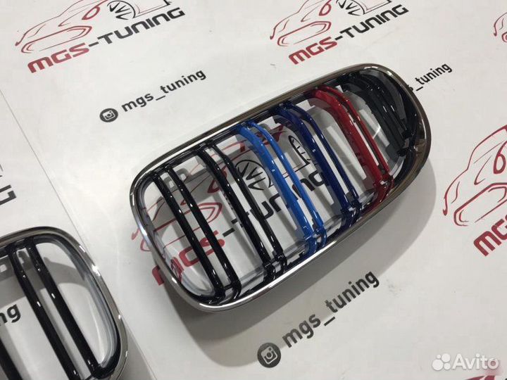 Ноздри BMW 3 E92 10-13г Хром с триколором