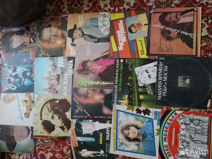 Пластинки виниловые.Много