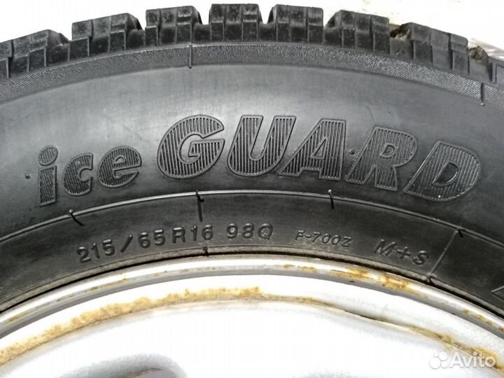 Yokohama Ice Guard Stud IG55 215/65 R16