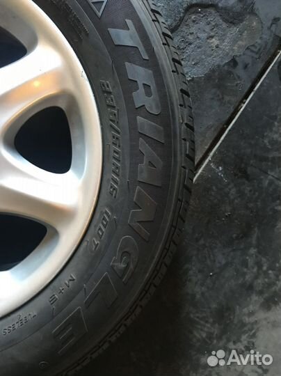Triangle TR268 235/60 R16
