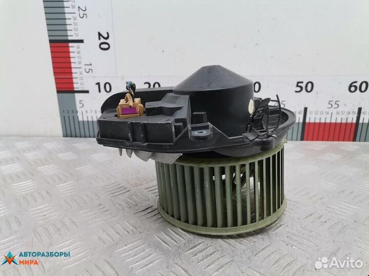 Моторчик печки Audi A4 B5 1998 8D1820021B