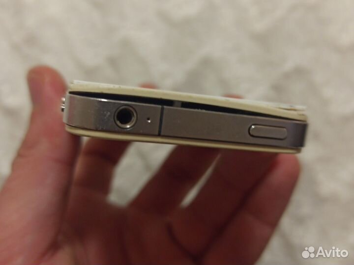iPhone 4, 8 ГБ