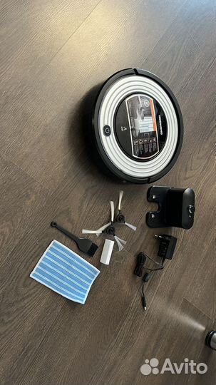 Робот пылесос redmond