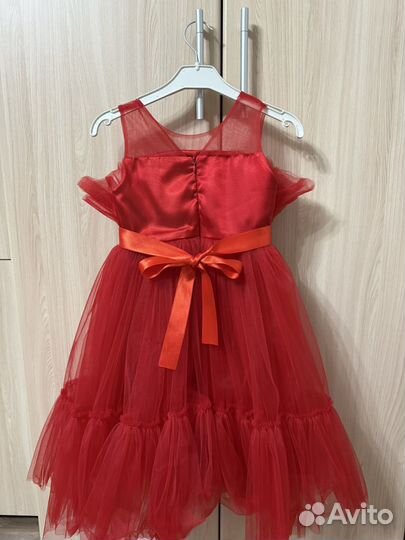 Нарядное платье для девочки 4-6 лет