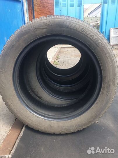 Roadstone Winguard WinSpike 225/55 R17 101T