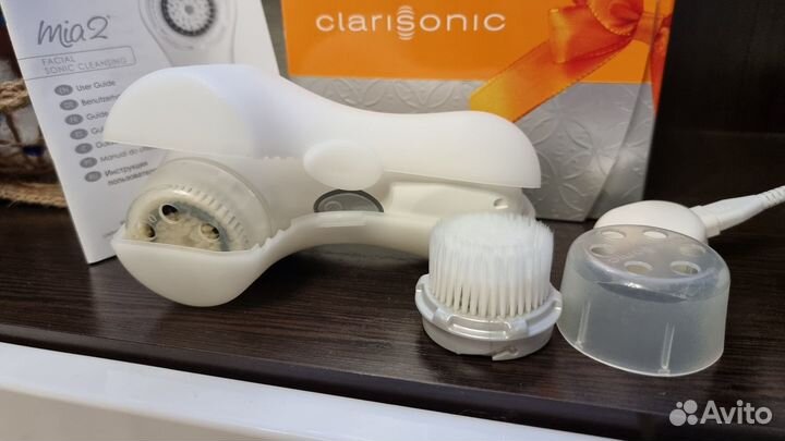 Аппарат по уходу за кожей Clarisonic mia2