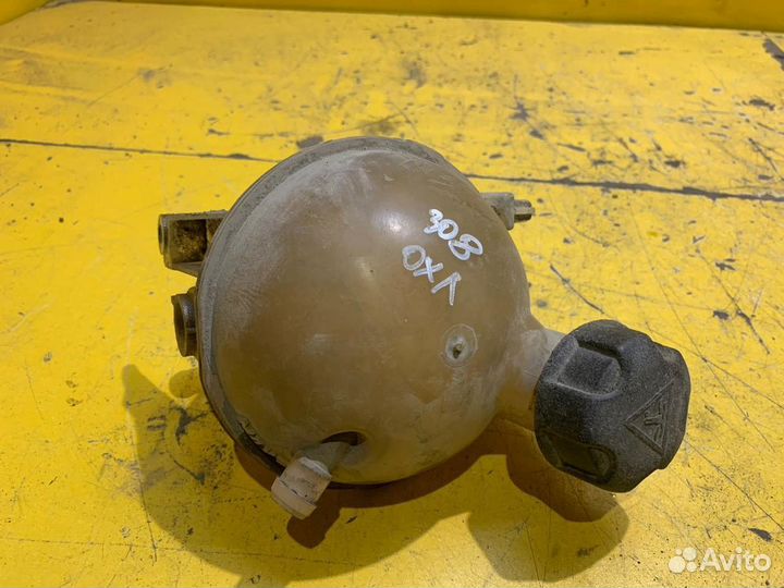 Бачок расширительный Peugeot 308 2007-2011