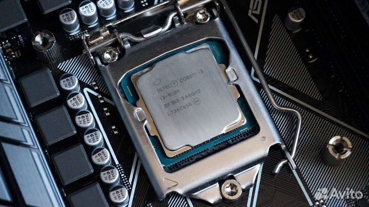 Процессор Intel Core i3-8100 Комплект