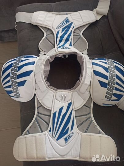 Нагрудник хоккейный Warrior