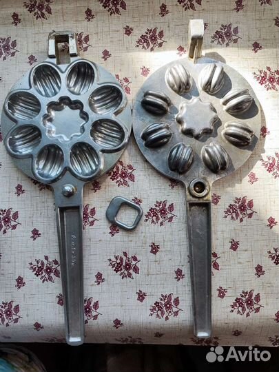 Форма для выпечки орешница