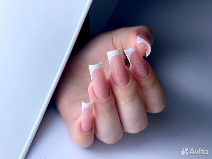 Мастер маникюра