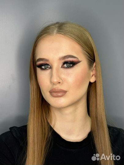 Макияж и укладка волос