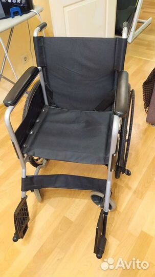 Инвалидная коляска складная бу