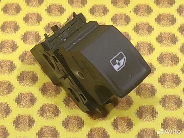 Кнопка стеклоподъемника задняя левая Volkswagen