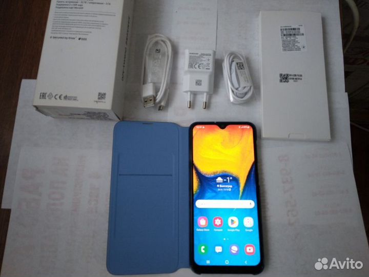 Samsung Galaxy A20, 3/32 ГБ