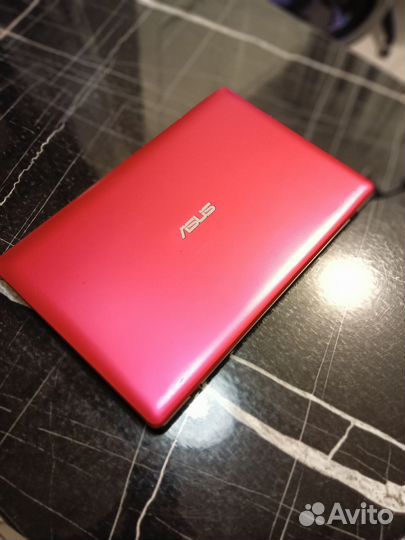 Нетбук Asus X200+SSD512Gb/ 4Gb оперативки