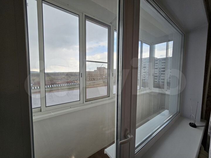 2-к. квартира, 55 м², 6/9 эт.