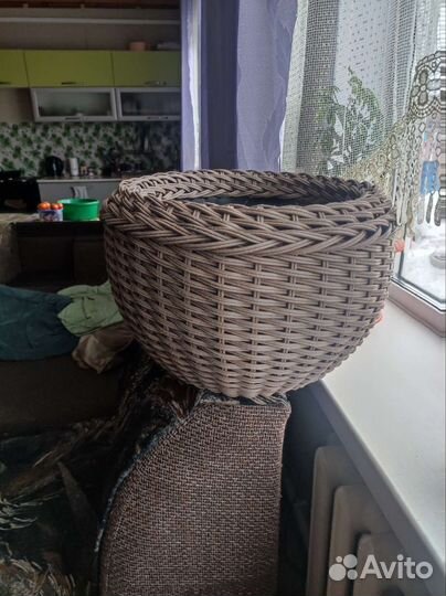 Кашпо напольное