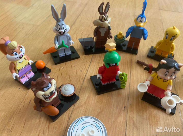 Lego коллекция Looney Tunes