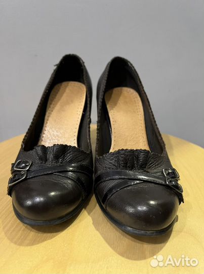 Туфли женские 36 кожа толстый каблук