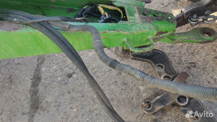 Пресс-подборщик John Deere 550, 1993