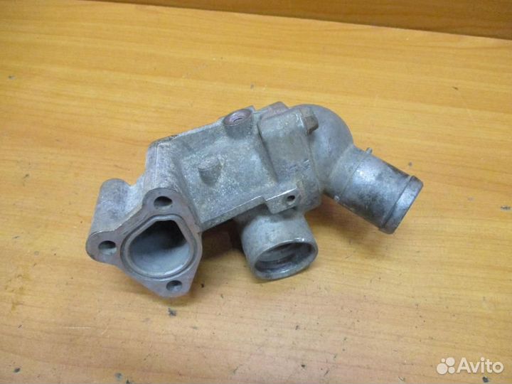 Корпус термостата Mitsubishi Galant 8 (EA)