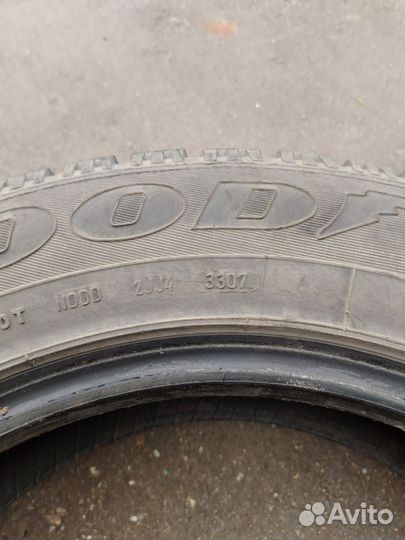 Goodyear UltraGrip 500 225/65 R17