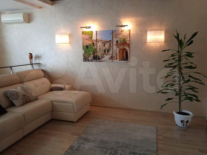 3-к. квартира, 136 м², 3/7 эт.